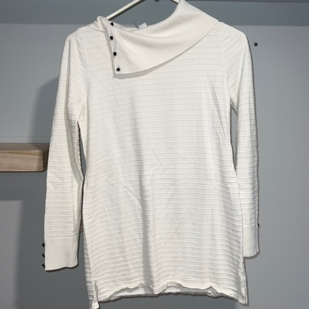 White House‎ black-market turtleneck white sweater